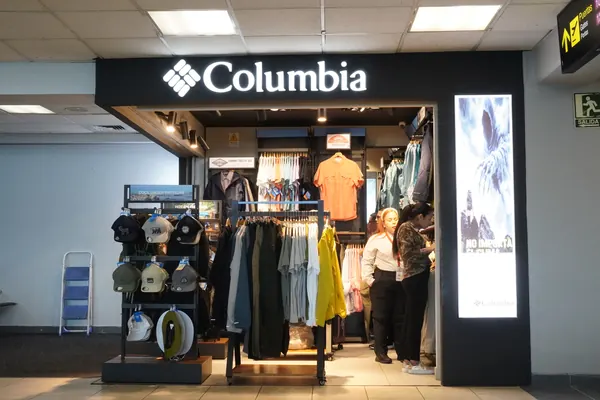 Columbia, Tocumen International Airport: storefront