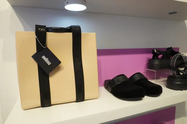 Melissa, Capilla: products