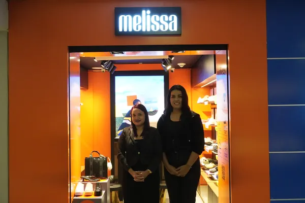 Melissa, South Pier, Satellite: store team