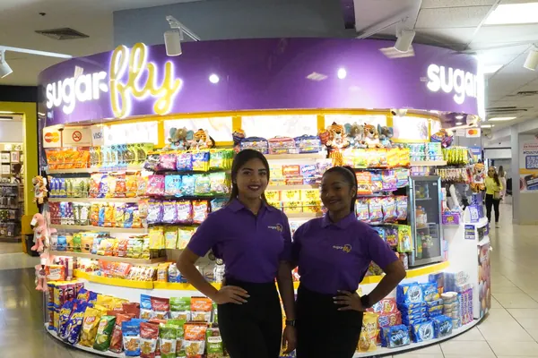 Sugar Fly, Capilla: store team