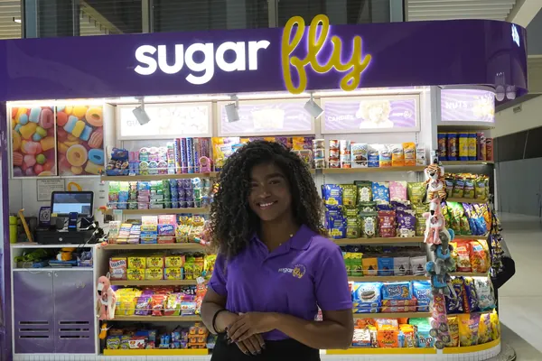 Sugar Fly, Terminal 2: store team